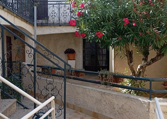 Cairenou Location